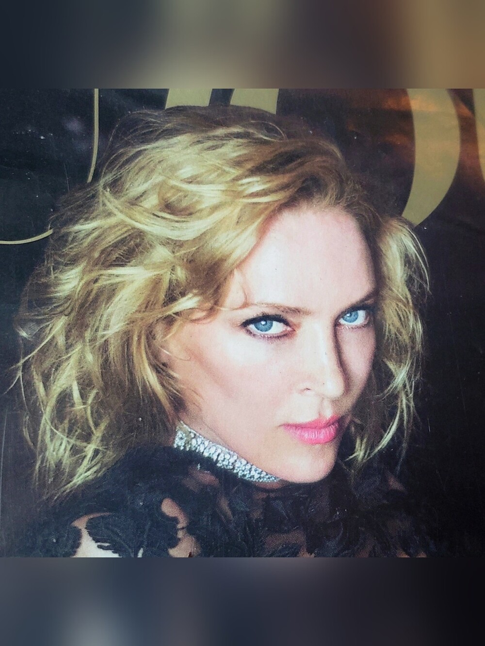 Luxury lifestyle DuJour Fall 2017 magazine Uma Thurman Fashion icons NEW SEALED